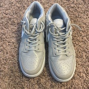 Men’s Nike dunks
